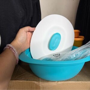 Blue Mixing Bowl with Lid